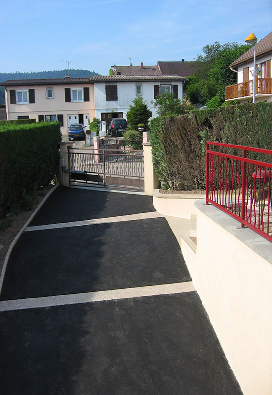 barbaux batiment maçonnerie-paysagère enrobé groise