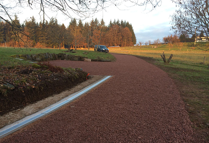 barbaux batiment maçonnerie-paysagère enrobé groise