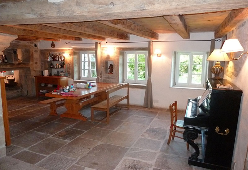 barbaux batiment renovation ouverture encadrement